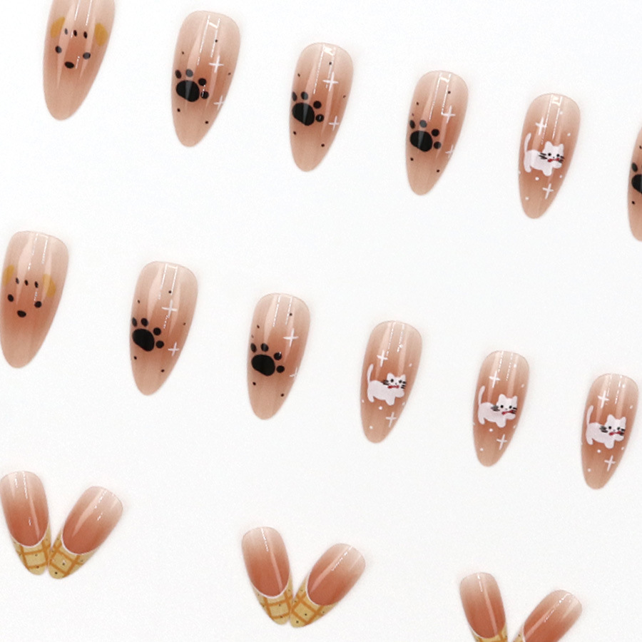 Korte medium nepnagels voor vr - Press On Nail Set recensie en prijs