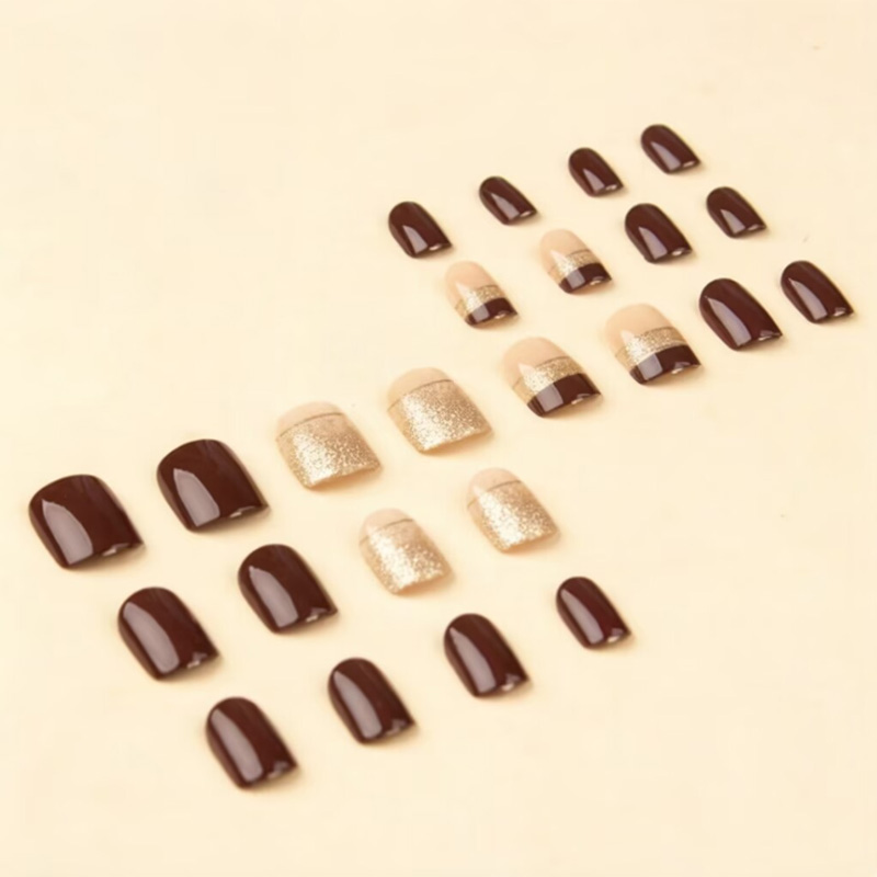 Korte vierkante nepnagels voor - Nail Art Overlay recensie en prijs