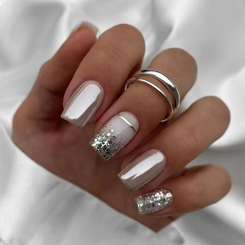 Korte vierkante nepnagels voor - Nail Art Overlay recensie en prijs