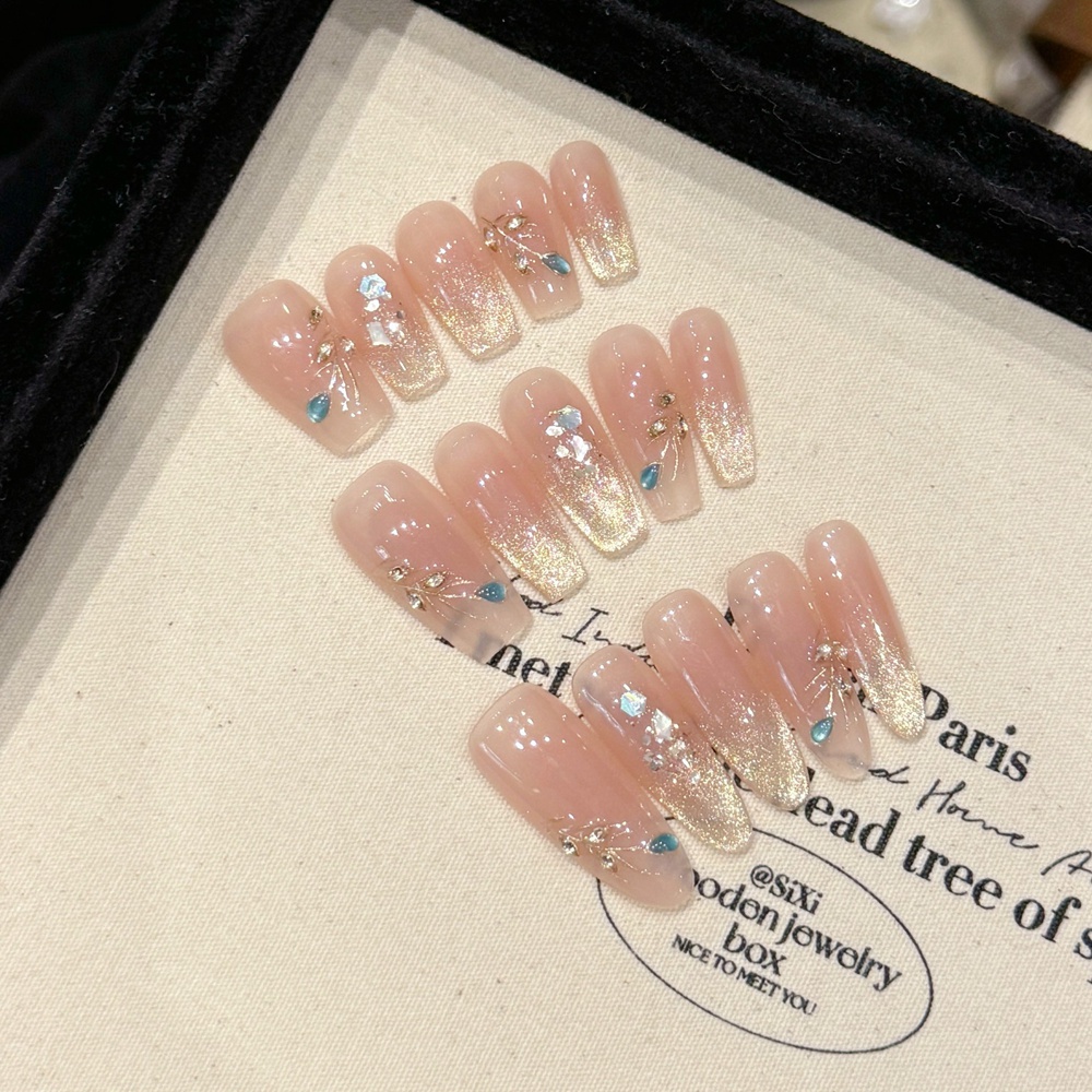 Handgemaakte naakt pers op nag - Nail Art Full Cat Eye recensie en prijs